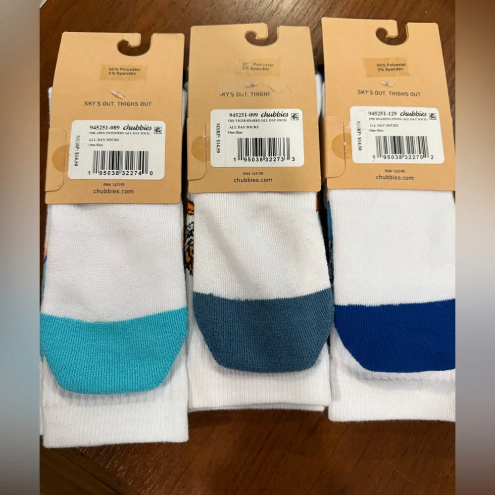 Chubbies Men's Three Pair Socks Sharks Tiger Shark Dragon NWT Size Large (8-12) - Picture 2 of 5